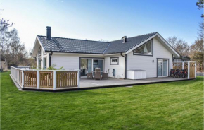 Stunning home in Sölvesborg with WiFi and 3 Bedrooms
